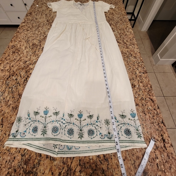 Christy Dawn White Gauzy Crepe Embroidered Maxi Dress Women's Size Small - Picture 6 of 10